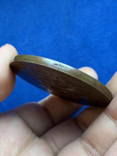 《竞宝斋》第424场 周日，周一，周二  3场连拍 （全场包邮） 1900年巴黎世博会纪念铜章 60.5克 50mm 丰饶角铜标