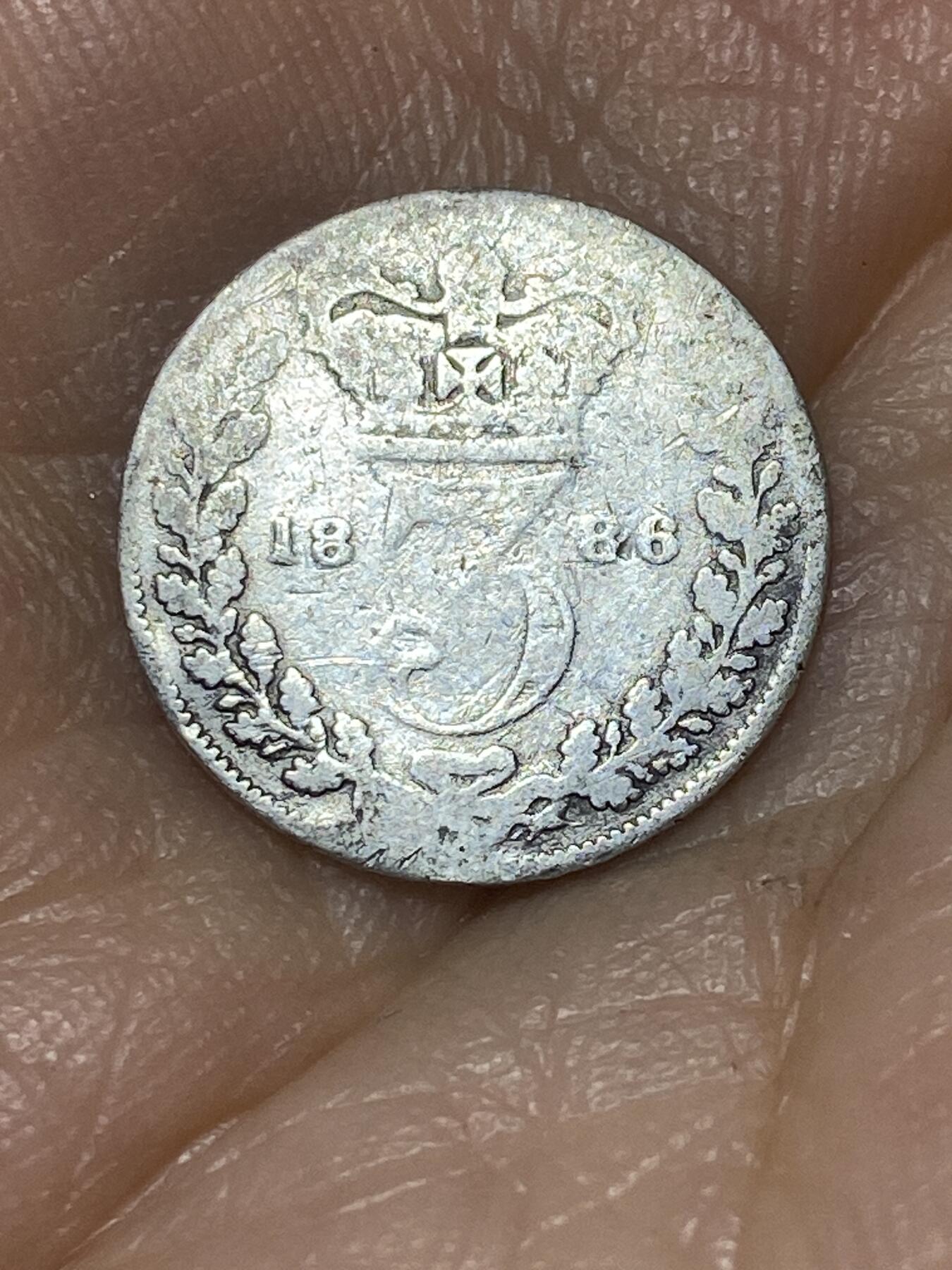 2025年第九十八场(总第一百二十四场）外国好品散币(免佣金) 英国🇬🇧1886年3便士银币(维多利亚女王青年头像，925高银)
