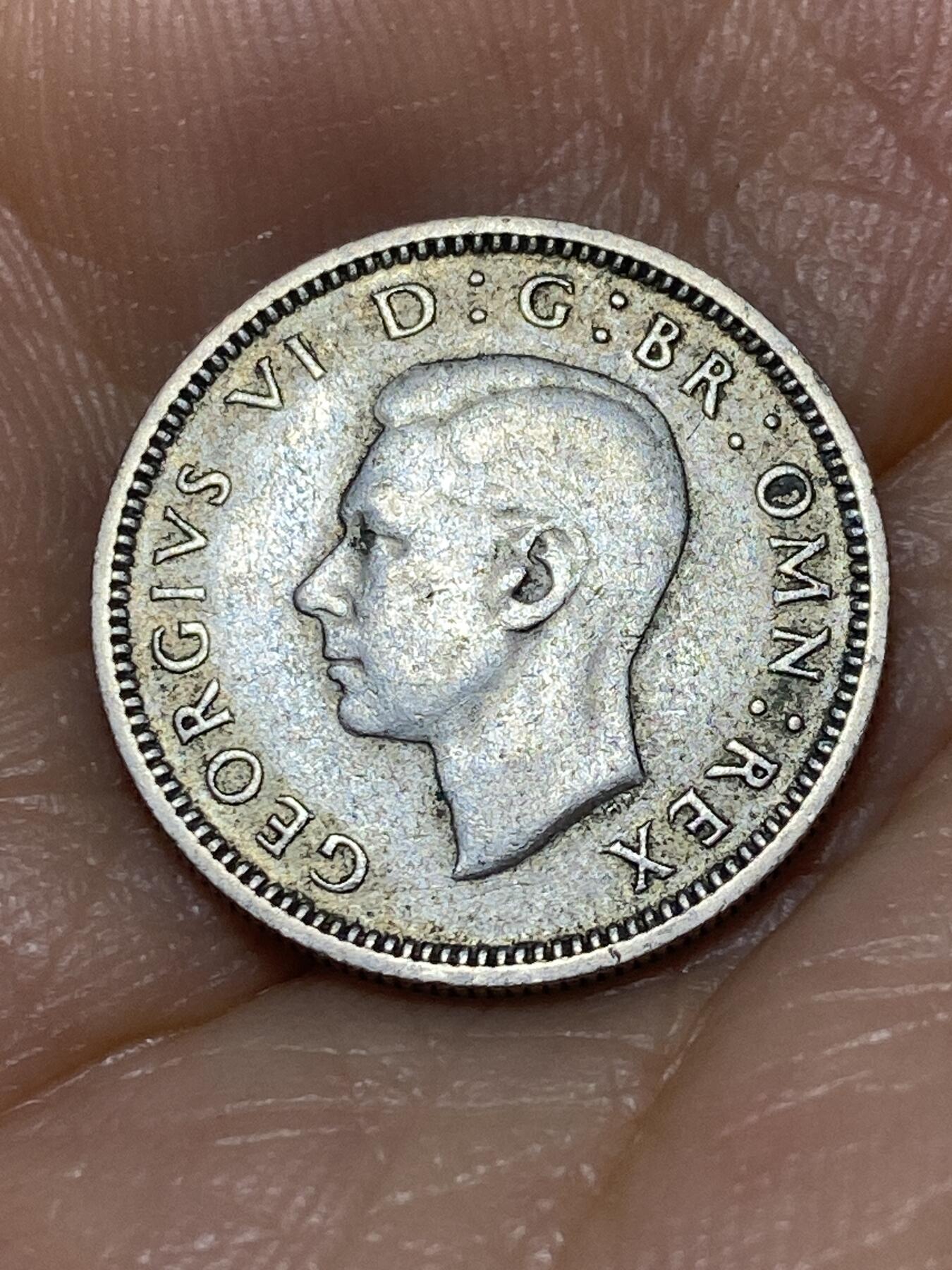 2025年第九十八场(总第一百二十四场）外国好品散币(免佣金) 英国🇬🇧1939年6便士银币(乔治六世第一版，500银)