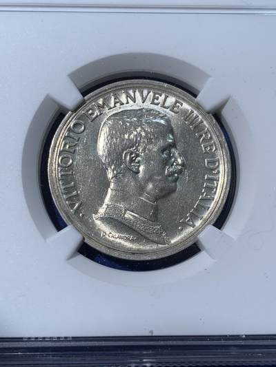 《竞宝斋》第424场 周日，周一，周二  3场连拍 （全场包邮） NGC MS62 意大利1916年小马车2里拉银币