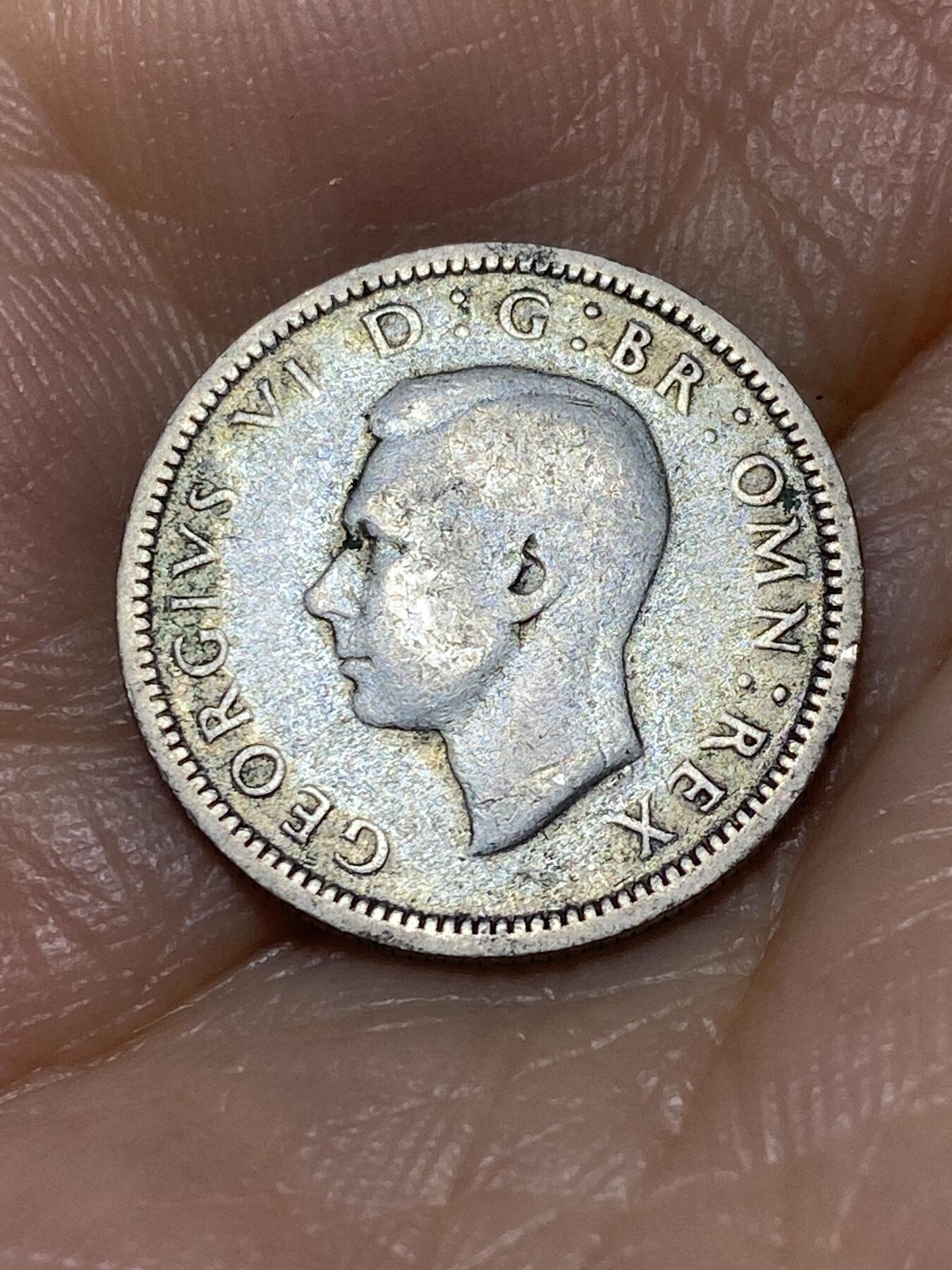 2025年第九十八场(总第一百二十四场）外国好品散币(免佣金) 英国🇬🇧1944年6便士银币(乔治六世第一版，500银)