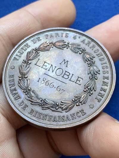 《竞宝斋》第424场 周日，周一，周二  3场连拍 （全场包邮） 法国巴黎慈善救济机构纪念铜章 31.75克 41.5mm 蜜蜂铜标