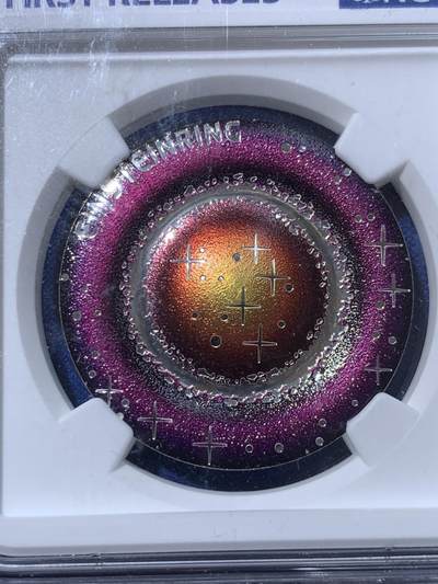 《竞宝斋》第424场 周日，周一，周二  3场连拍 （全场包邮） NGC PF70UC 首期蓝标 奥地利2025年超新星系列爱因斯坦环精制银币 带盒证