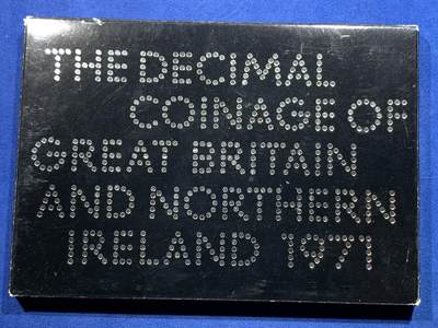 《竞宝斋》第424场 周日，周一，周二  3场连拍 （全场包邮） 英国1971年精致套币册，币值改革首年-新便士NEW PENCE