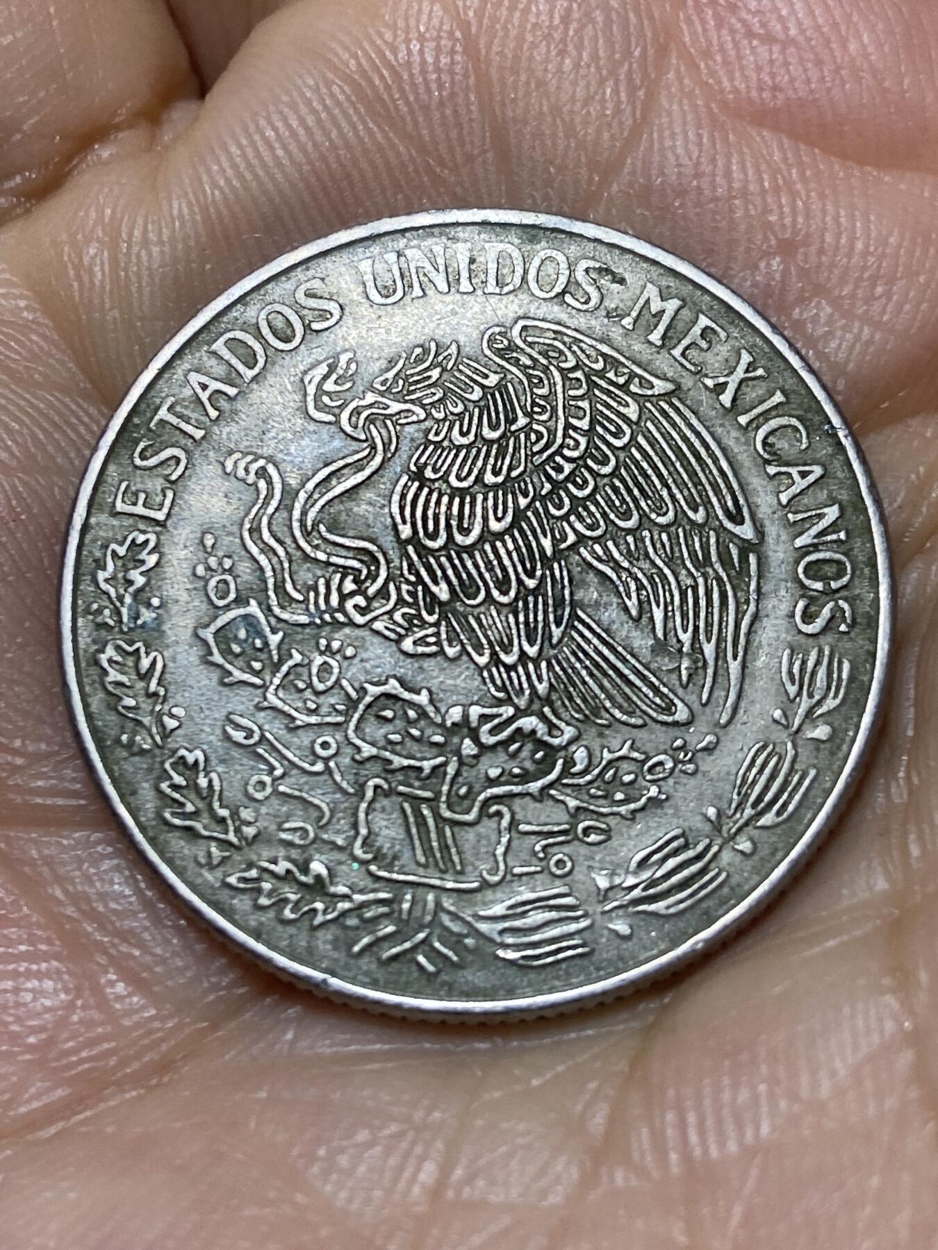 2025年第九十八场(总第一百二十四场）外国好品散币(免佣金) 墨西哥🇲🇽1977年1比索(Thick date close to rim–厚日期鬓角和衣领相连版)