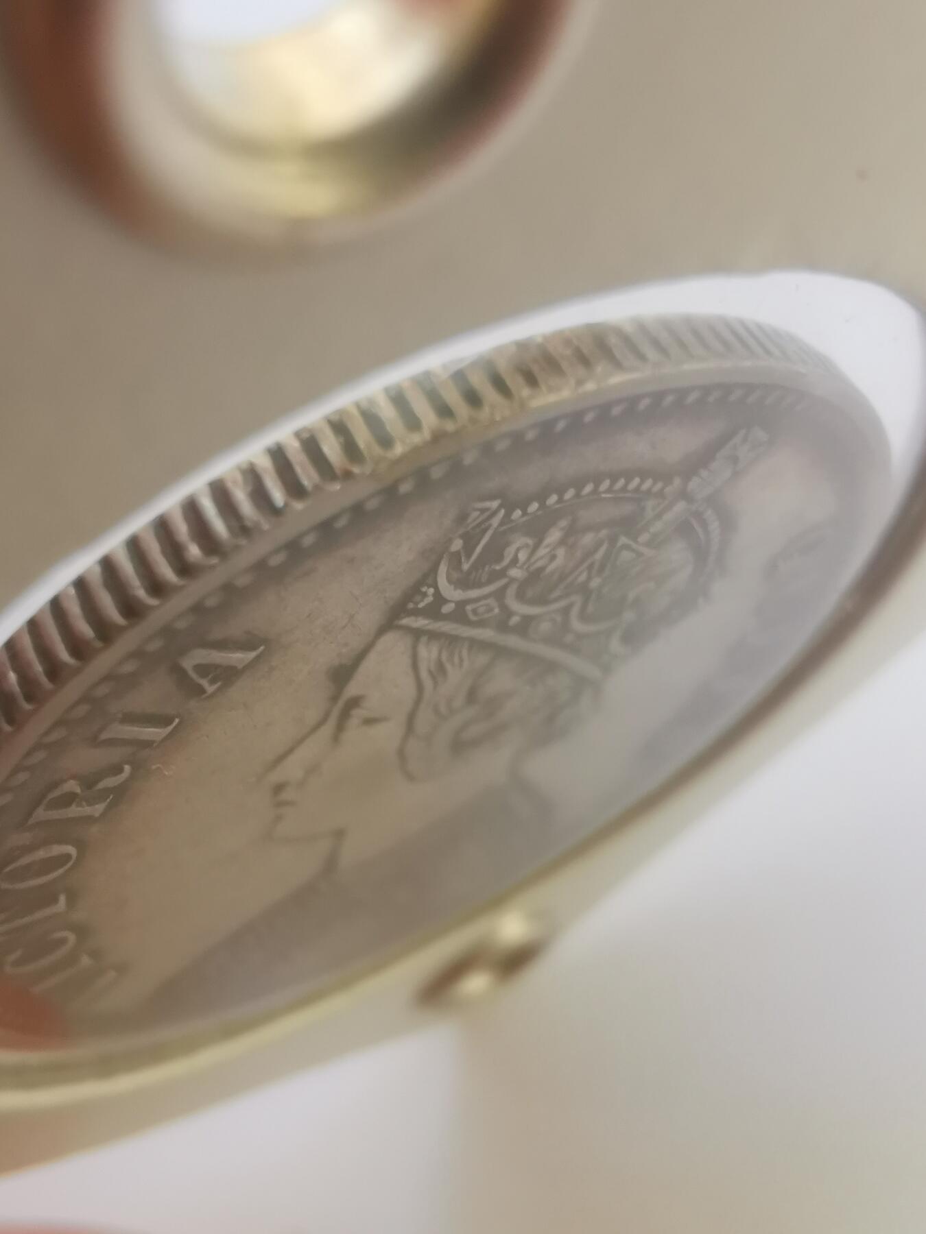巨藏钱币第二期10月3号8点开拍古今中外硬币专场 英属印度1862年1卢比银币美品