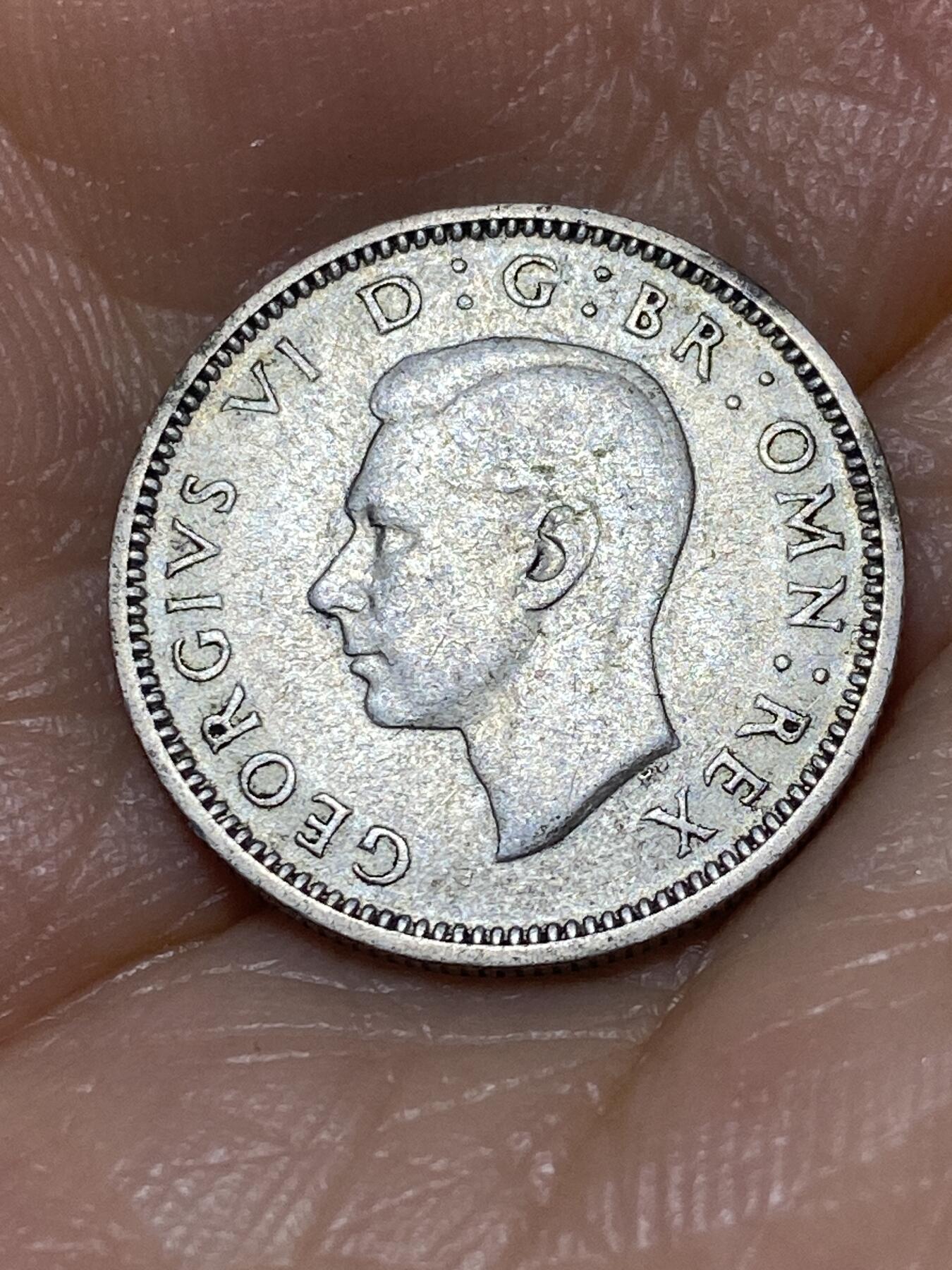 2025年第九十八场(总第一百二十四场）外国好品散币(免佣金) 英国🇬🇧1942年6便士银币(乔治六世第一版，500银)
