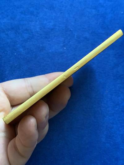 《竞宝斋》第424场 周日，周一，周二  3场连拍 （全场包邮） 法兰西荣誉军团博物馆纪念镀金超大铜章 约1925年铸造 256.8克 66*100mm 三角边铭 带原盒 本品为荣誉军团博物馆特别制作，融合拿破仑帝国象征元素，纪念1802年荣誉军团创立。雄鹰与皇冠