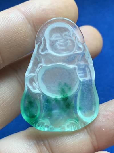 《竞宝斋》第424场 周日，周一，周二  3场连拍 （全场包邮） 5枚翡翠玉石镶嵌吊坠，镶嵌物属于合金，总重量约46克，品种细节自辨。