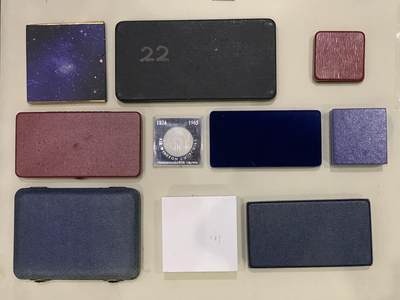 《竞宝斋》第424场 周日，周一，周二  3场连拍 （全场包邮） 币盒章盒10个一组，所见即所得，细节见图