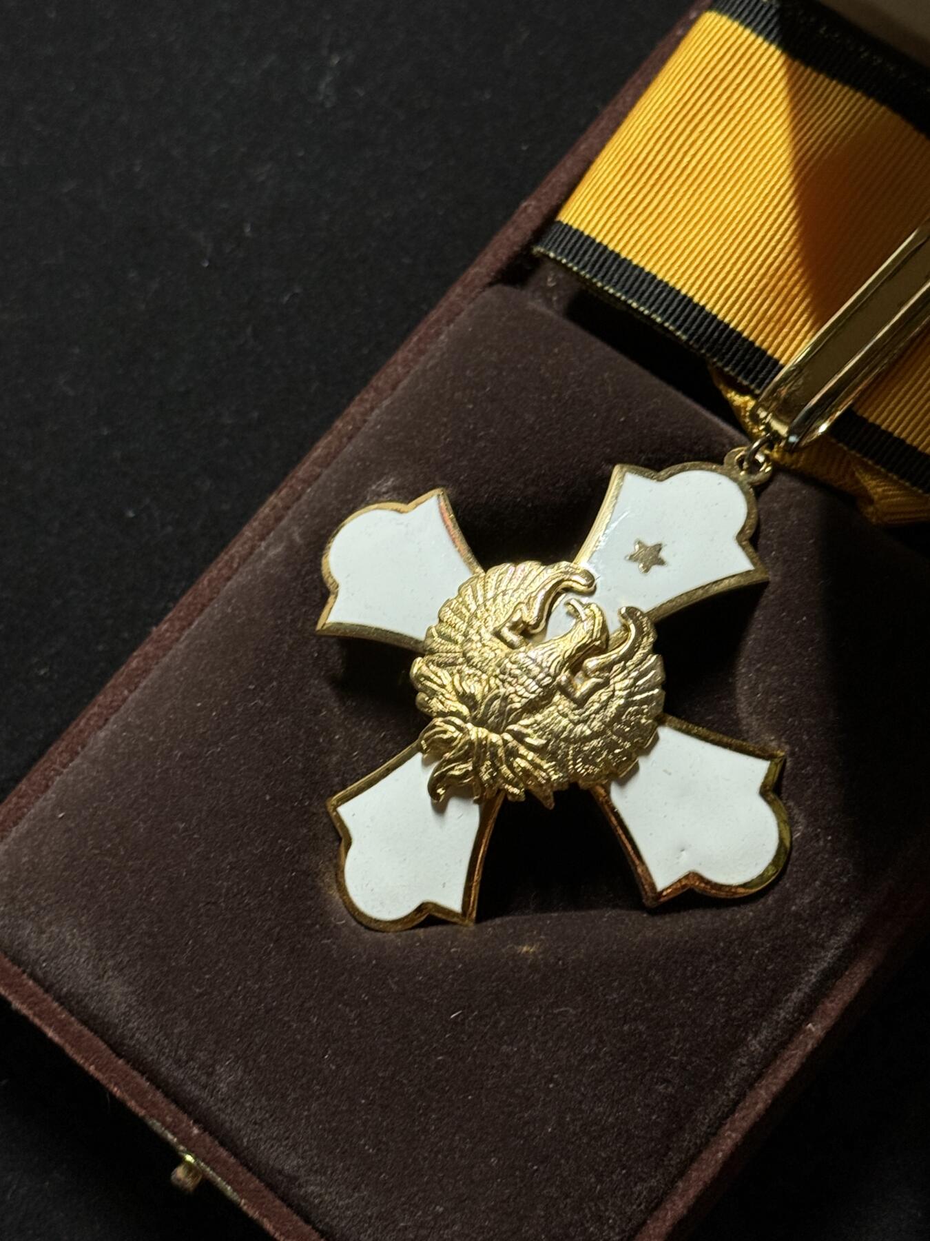 双节同庆！铭记历史！以史为鉴！戎马世界章牌大赏第106期 希腊🇬🇷共和国凤凰勋章，指挥官级，银制