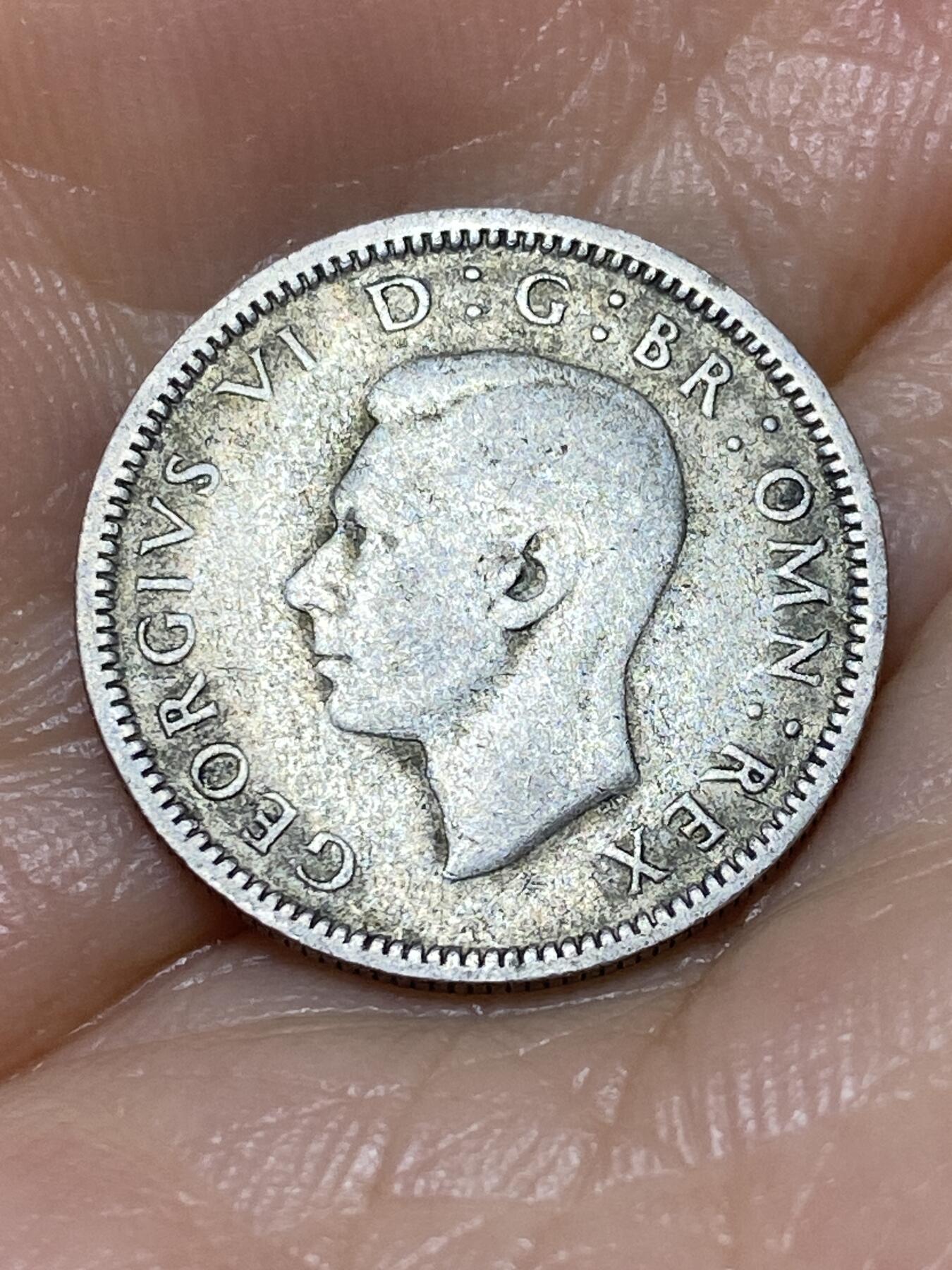 2025年第九十八场(总第一百二十四场）外国好品散币(免佣金) 英国🇬🇧1941年6便士银币(乔治六世第一版，500银)