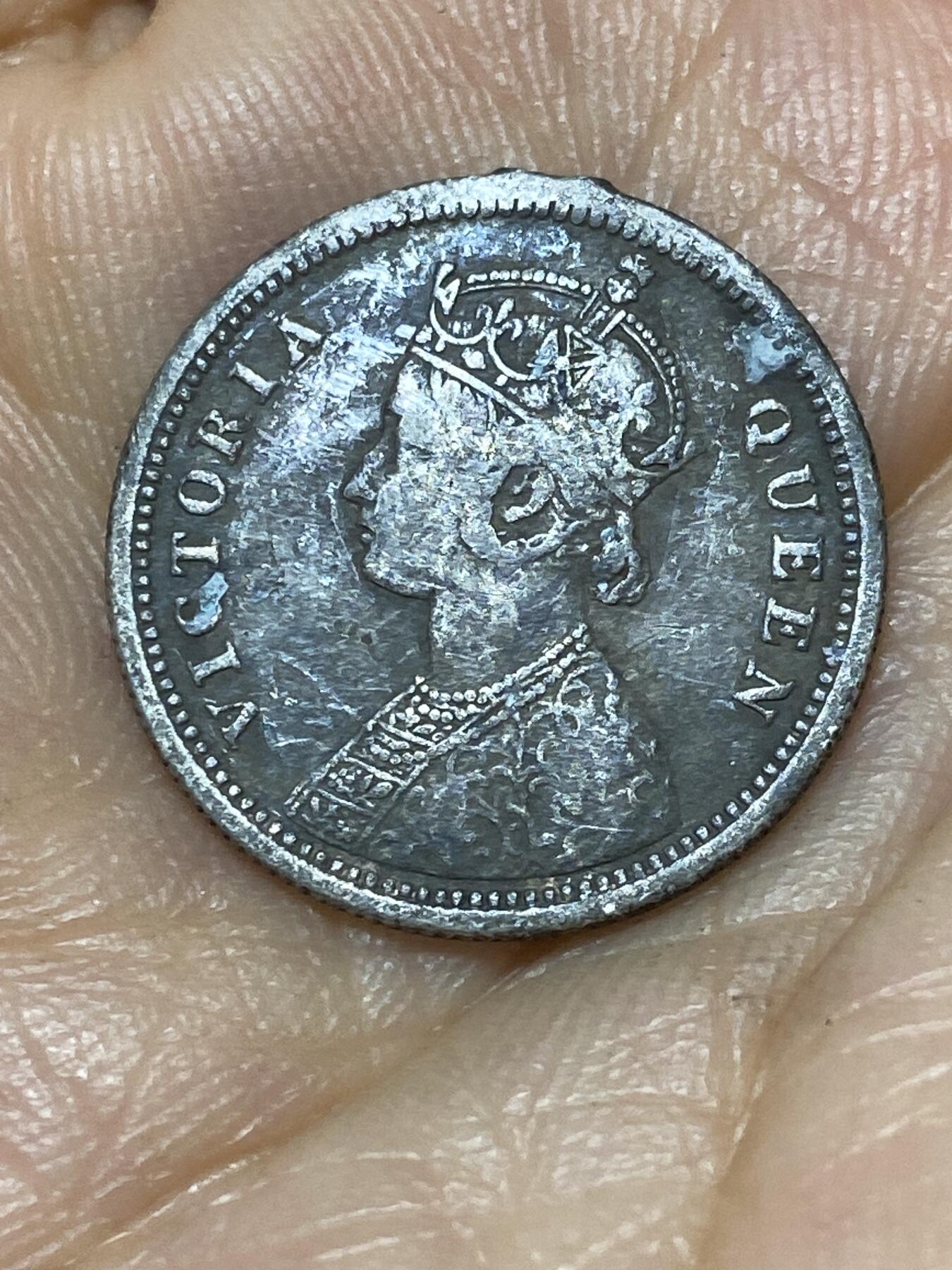 2025年第九十八场(总第一百二十四场）外国好品散币(免佣金) 英属印度1862年1/4卢比银币(维多利亚女王中年带冠，917高银)