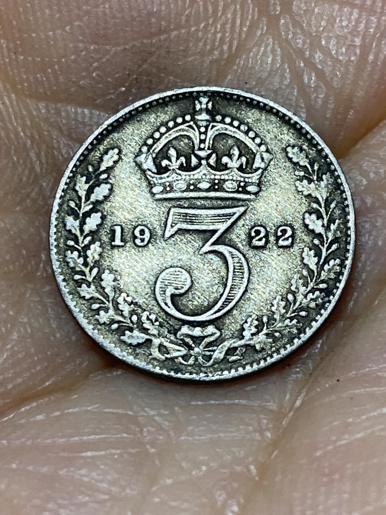 2025年第九十八场(总第一百二十四场）外国好品散币(免佣金) 英国1922年3便士银币(乔治五世第二版，500银)