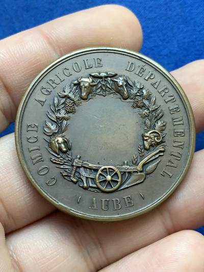 《竞宝斋》第424场 周日，周一，周二  3场连拍 （全场包邮） 法国播种者农业纪念铜章 39.1克 41.2mm 丰饶角铜标