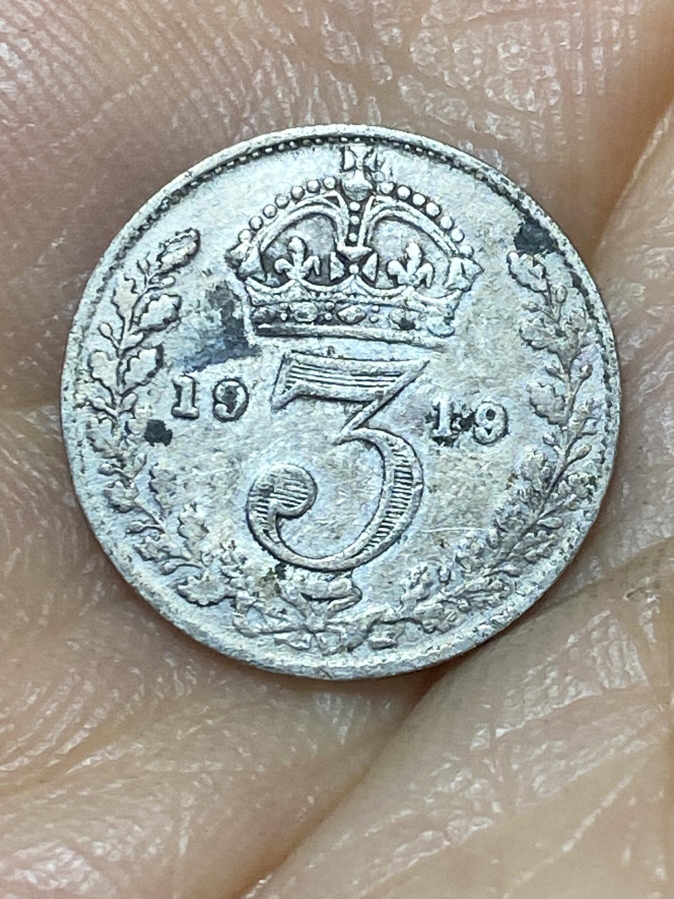 2025年第九十八场(总第一百二十四场）外国好品散币(免佣金) 英国🇬🇧1919年3便士银币(乔治五世第一版，925高银)