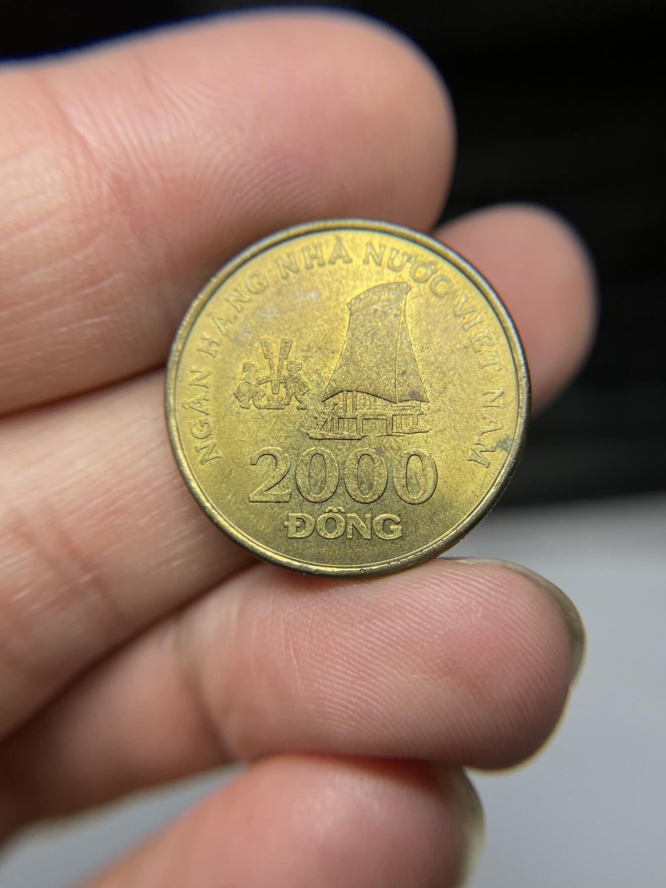2025年集古藏今外币拍卖第九期-第5场—（总第275拍），可以寄存60天，满160元包邮。本期拍卖结束休假几天，所有快递节后发货 2003年越南2000盾