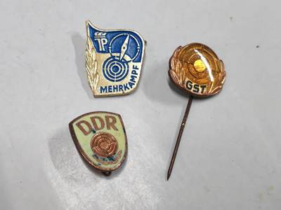 韵星假日拍卖第二十六期 -- Rimey Holidays Auction 26 - 民主德国台尔曼青年团、体育与技术协会射击技能章三个