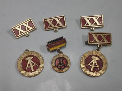 韵星假日拍卖第二十六期 -- Rimey Holidays Auction 26 - 民主德国建国10.20周年纪念章一组