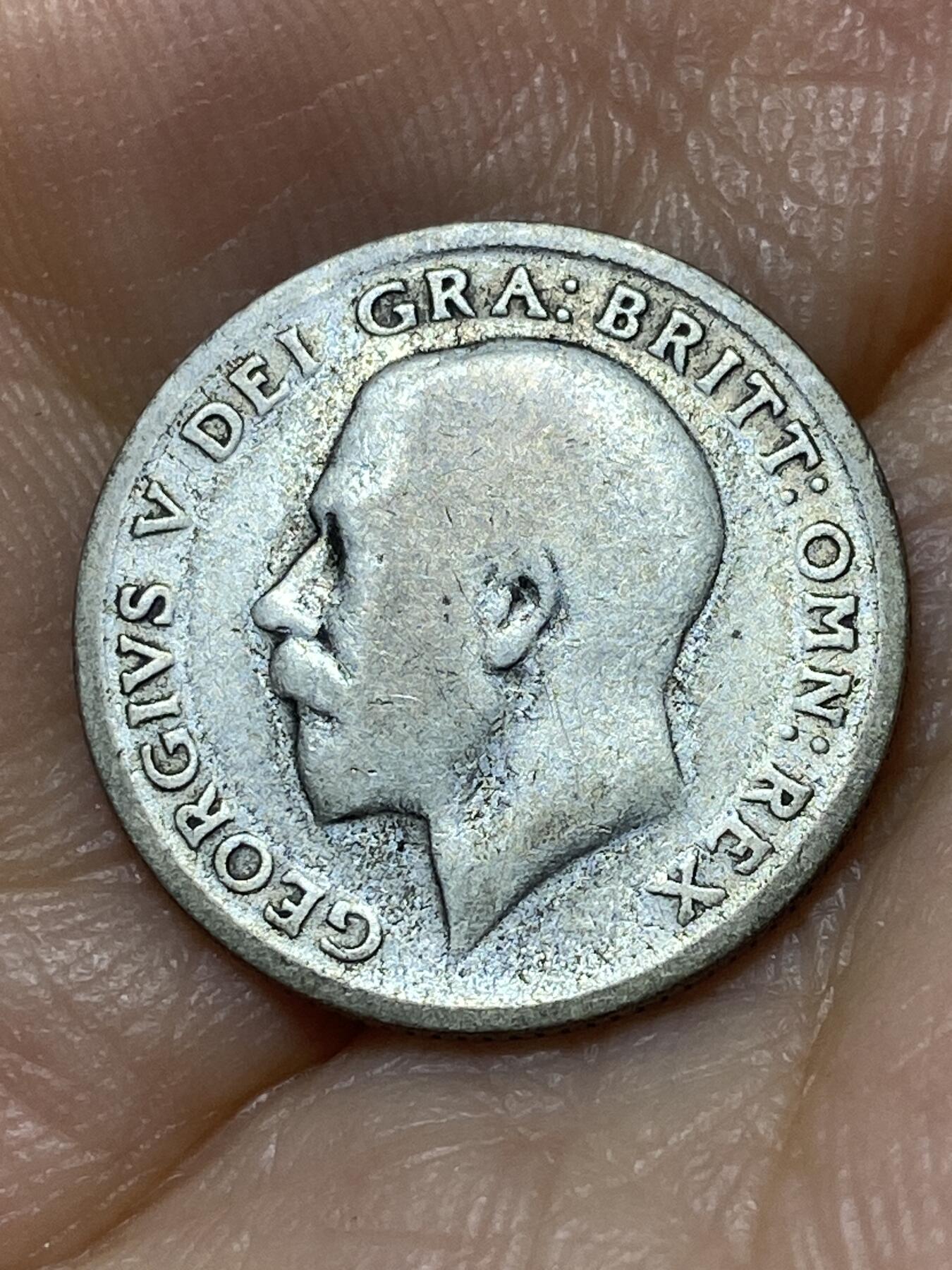 2025年第九十九场(总第一百二十五场）外国好品散币(免佣金) 英国🇬🇧1924年6便士银币(乔治五世第二版，500银)