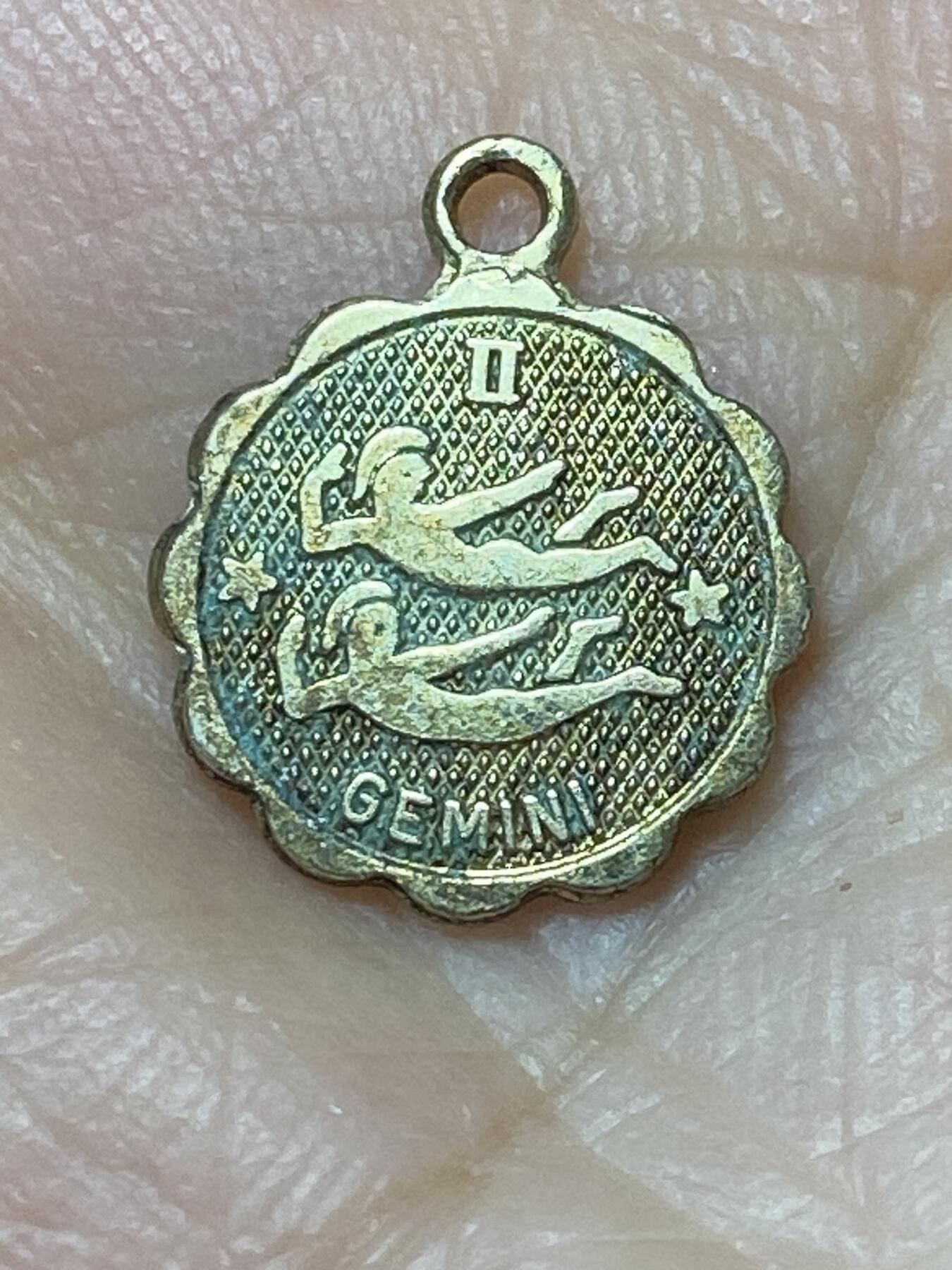 2025年第九十九场(总第一百二十五场）外国好品散币(免佣金) 双子座♊迷你小吊坠