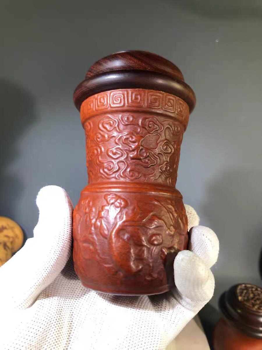 仿官模  金鱼满堂  30的葫芦。品相完整，清晰立体、皮壳老辣。干净一汪水。  包浆厚重。溜光水滑  。老红木口圈   海鲜蒙心   蓄养蝈蝈、扎嘴看好拍文玩不退不换。……
