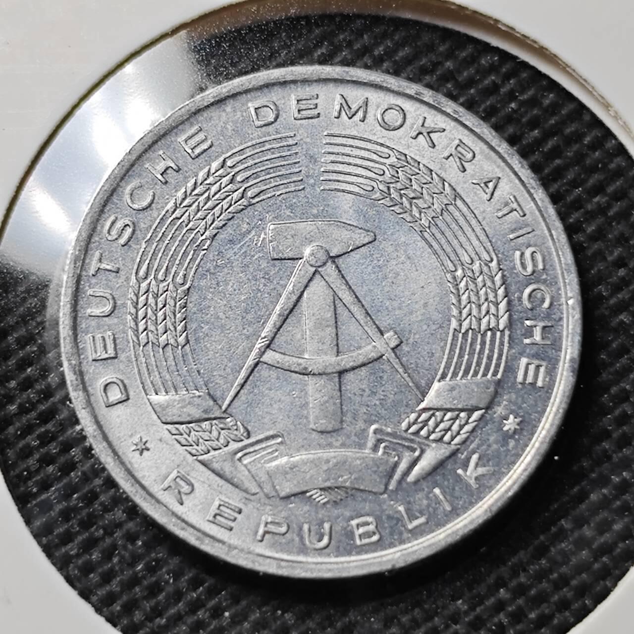 KK钱币收藏小铺 第350场 2月预留时间 周末发货  1965东德10芬尼 好品