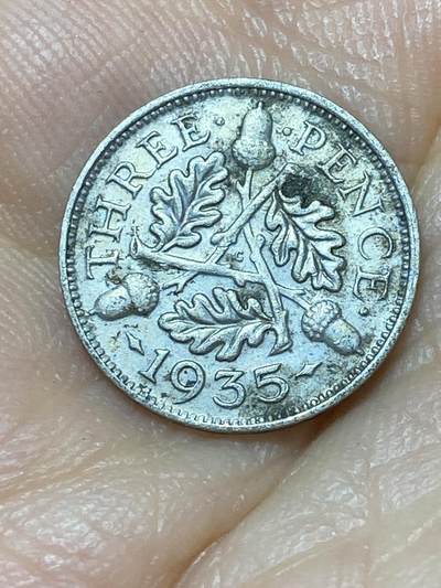 2025年第九十九场(总第一百二十五场）外国好品散币(免佣金) - 英国🇬🇧1935年3便士银币(乔治五世第四版，500银)