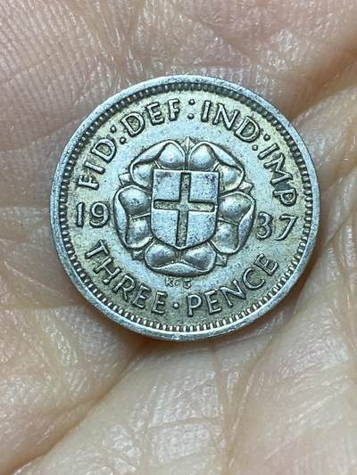 2025年第九十九场(总第一百二十五场）外国好品散币(免佣金) - 英国🇬🇧1937年3便士银币(乔治六世加冕年，第一版首发年，500银)