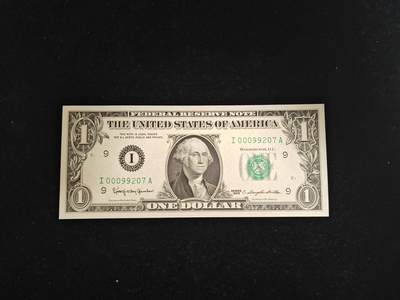 美国 1963年 首发 1美元 I区无4靓号 全新UNC(此版发行量相对1963A少很多) - 美国 1963年 首发 1美元 I区无4靓号 全新UNC(此版发行量相对1963A少很多)