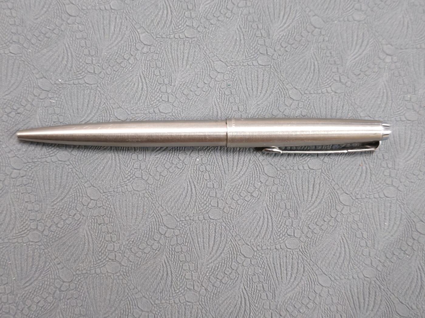韵星假日拍卖第二十六期 -- Rimey Holidays Auction 26 派克Parker2000年代钢笔 可以正常使用