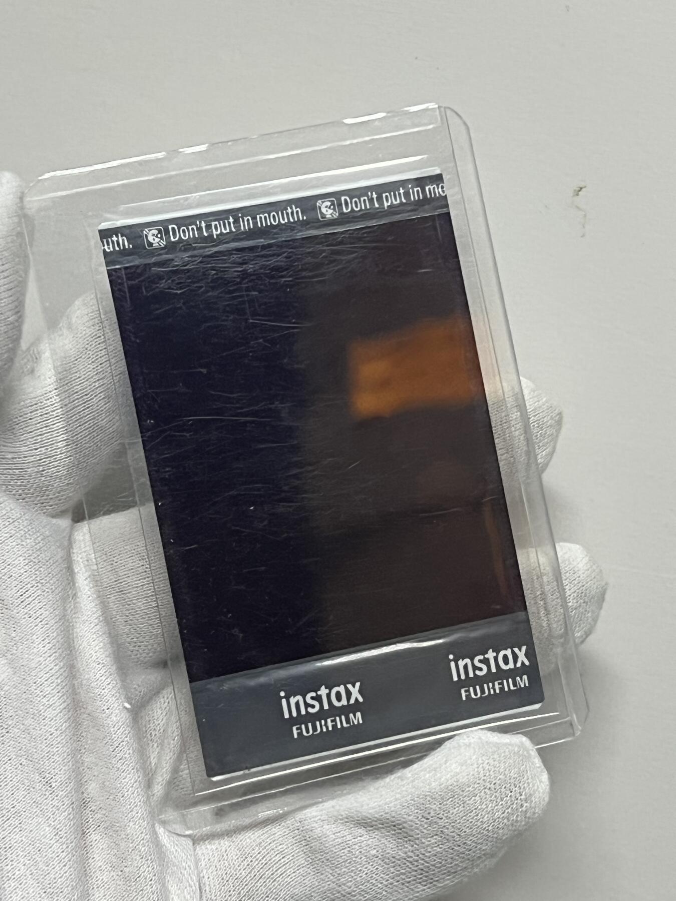 零元拍：日本 偶像艺人 网红 Unpai うんぱい 伊藤彩 特典 TikTok上已经有370万关注的超级网红 拍立得 签名