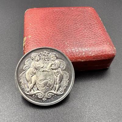 「木头集藏」“双节献礼”——章牌精品专场！ -  1859法国勒阿弗尔仓储公司银章 ，直径：37 mm，21.5克，边铭：蜜蜂ARGENT，原盒正常使用。