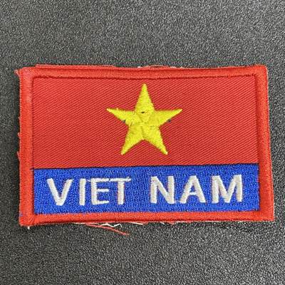 西秦中古拍卖第六十期 - 越南人民军国籍识别臂章