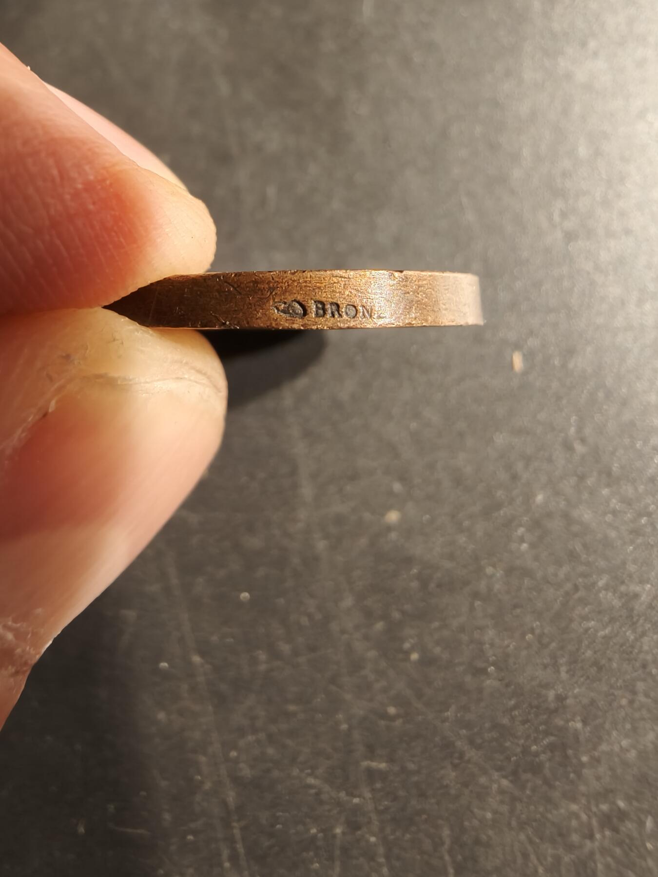 老王徽章第153期 法国普法战争大铜章    直径24mm.  重量8.4g