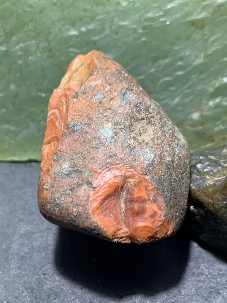精美柿子红皮开窗包浆料南红玛瑙原石一颗