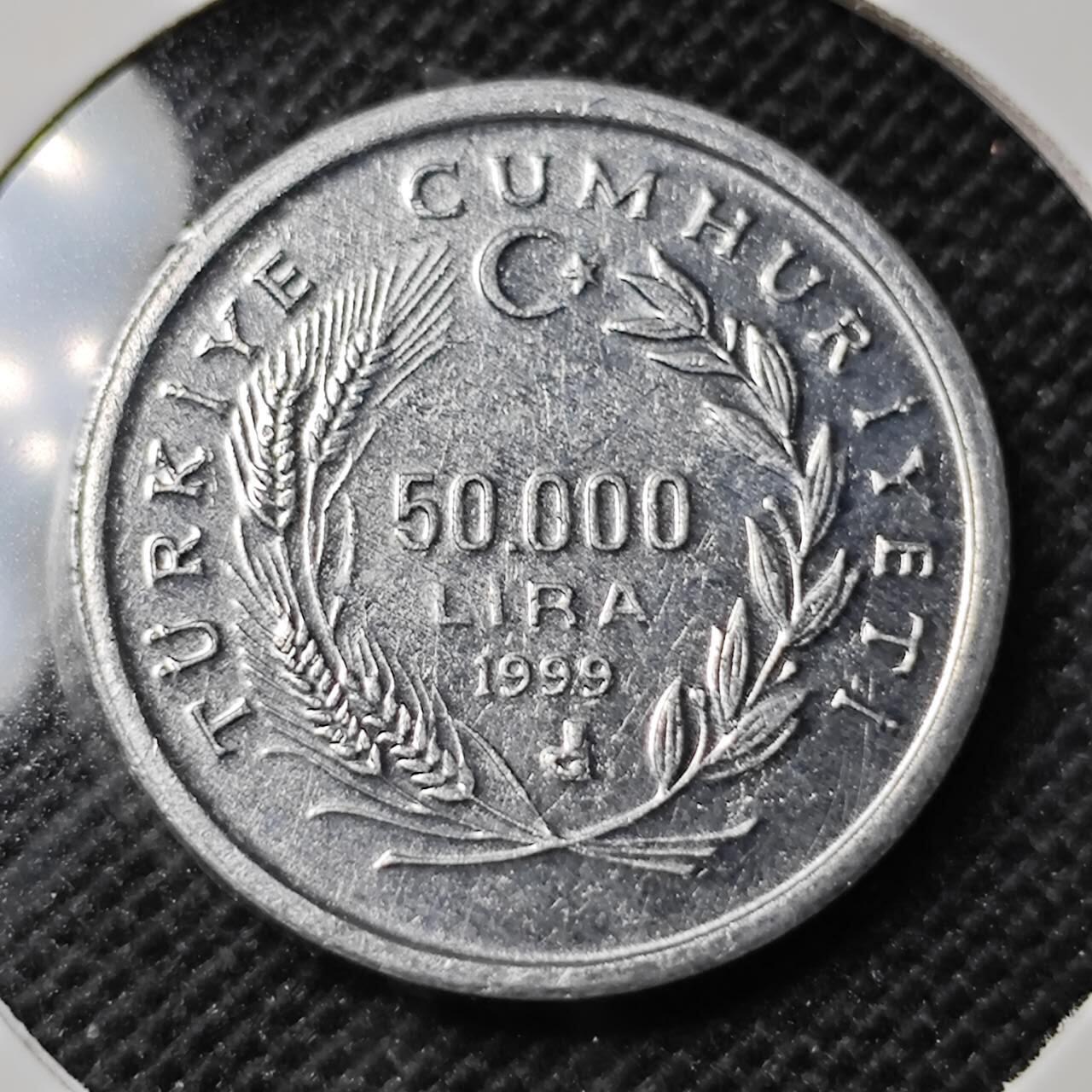 KK钱币收藏小铺 第351场 2月预留时间 周末发货 1999土耳其50000里拉 少见 