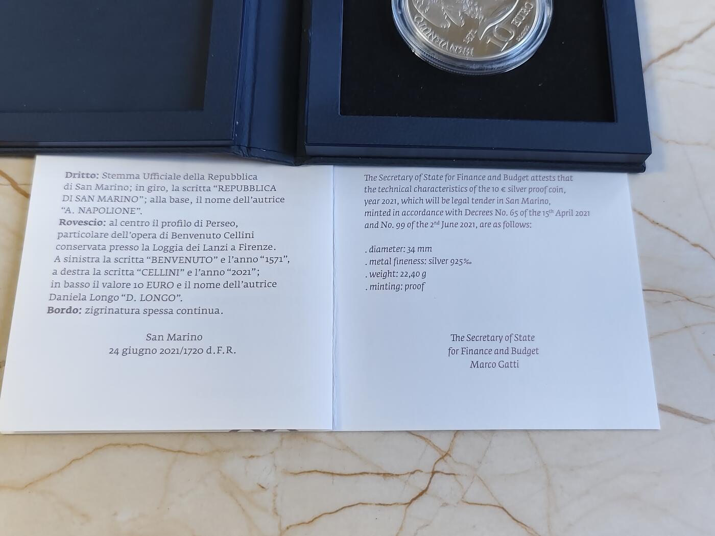 第177期拍卖【长期征集拍品】 圣马力诺2021年雕塑家切利尼逝世450周年银币，925银，22克，有个氧化点