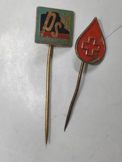 韵星假日拍卖第二十六期 -- Rimey Holidays Auction 26 - 民主德国插针一组