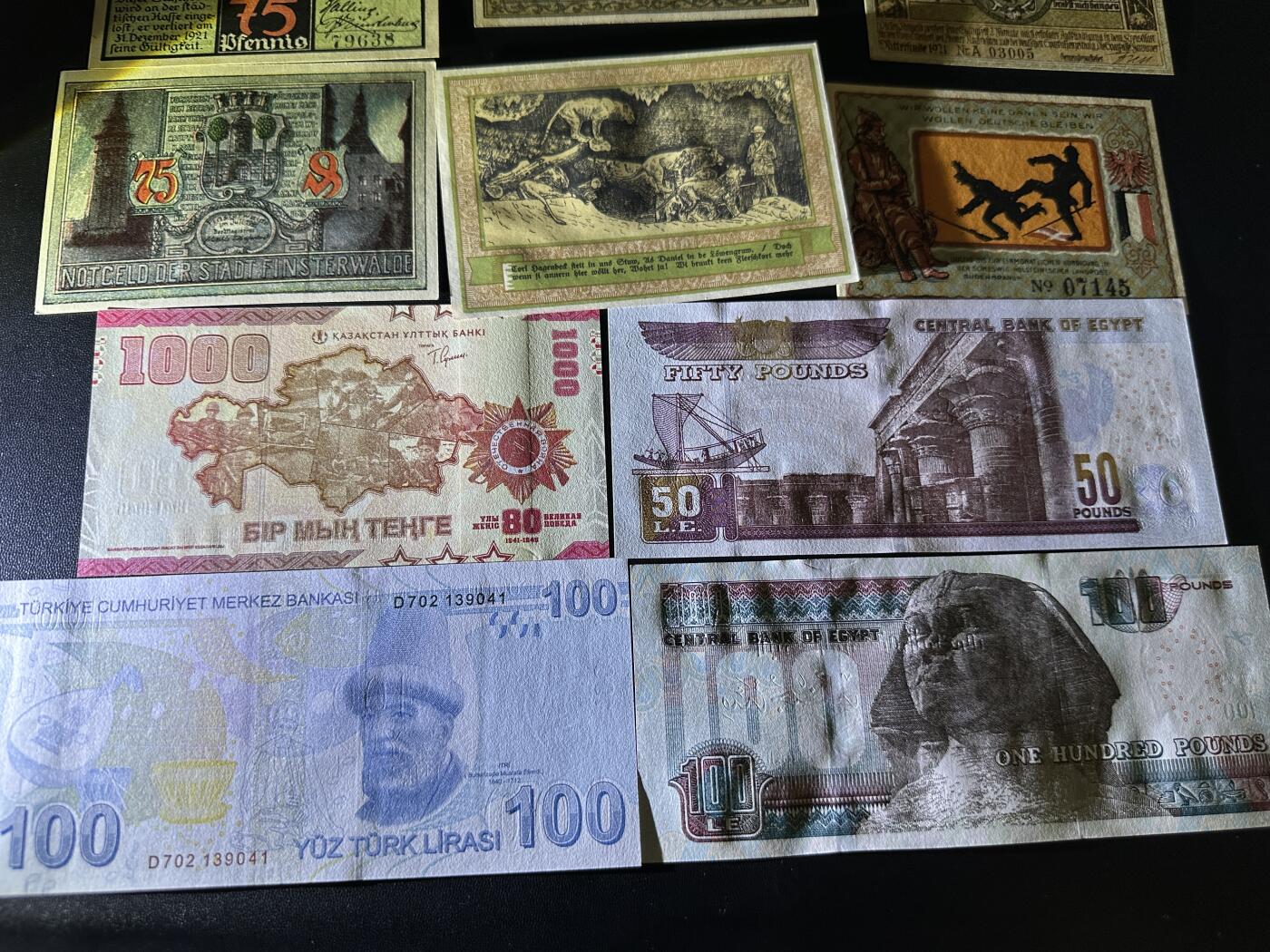 《外钞收藏家》第五百七十二期（畅拍场）（本平台长期征集拍品、欢迎藏友们联系合作） 埃及、土耳其、哈萨克斯坦等 11张一起 全新 个别不绝