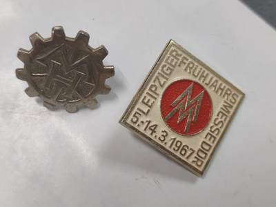 韵星假日拍卖第二十六期 -- Rimey Holidays Auction 26 - 民主德国徽章一组