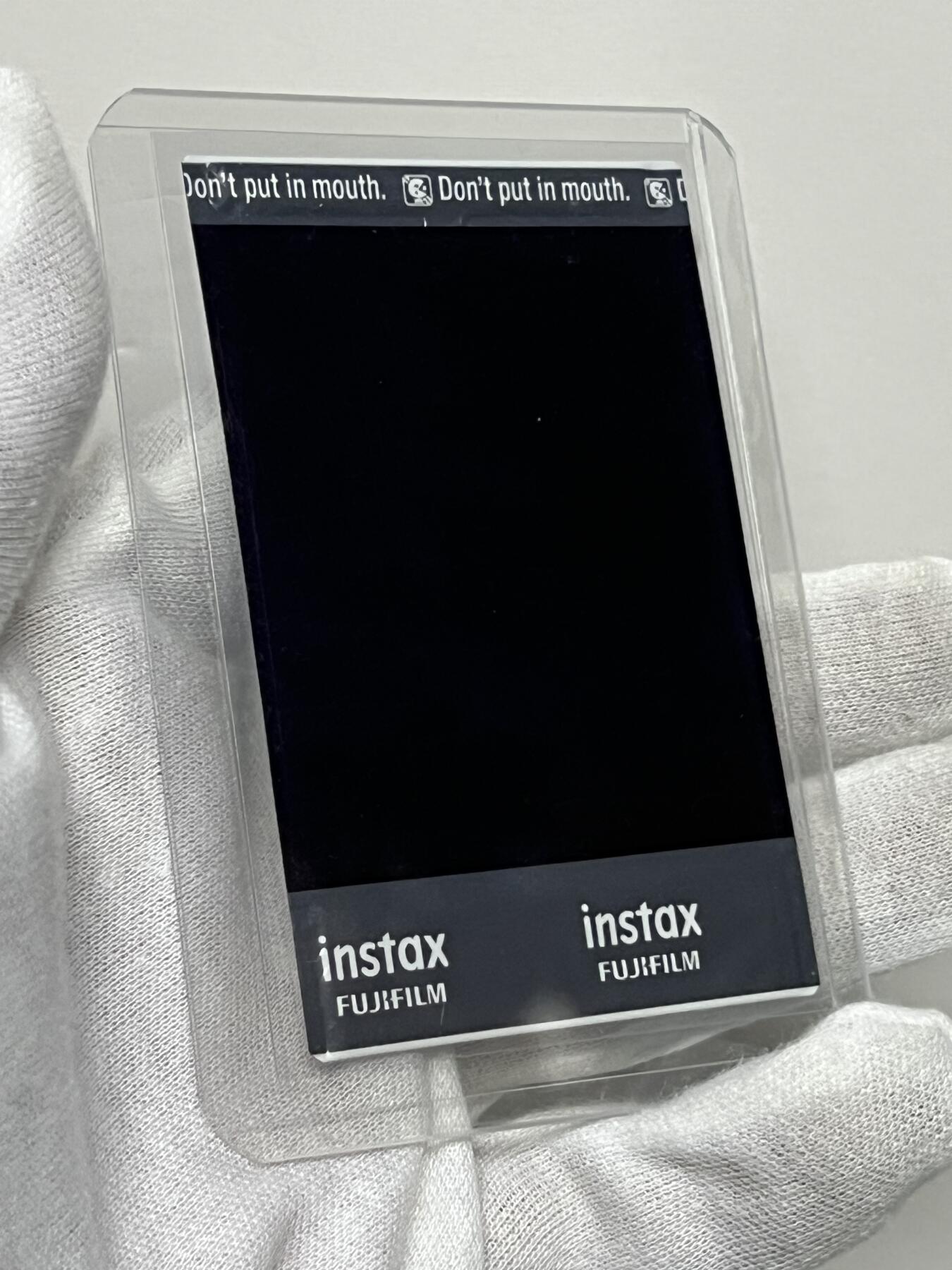 零元拍：日本 网红 偶像艺人 八卦海 八掛海 特典 拍立得 签名签字亲签 画了小爱心 实卡超好看 稀有 2020年11月以日本影片公司PRESTIGE专属的身份正式出道，首部作品《JK制服与初恋笑容》让她迅速走红，2025年1月签约M社。