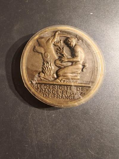 老王徽章第153期 - 法国电力公司服务20周年大铜章    直径54mm.  重量75g