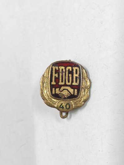 韵星假日拍卖第二十六期 -- Rimey Holidays Auction 26 - 民主德国工会四十年荣誉会员证章