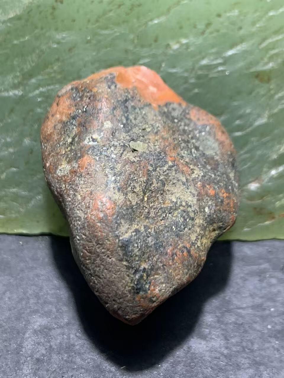 精美柿子红皮开窗包浆料南红玛瑙原石一颗