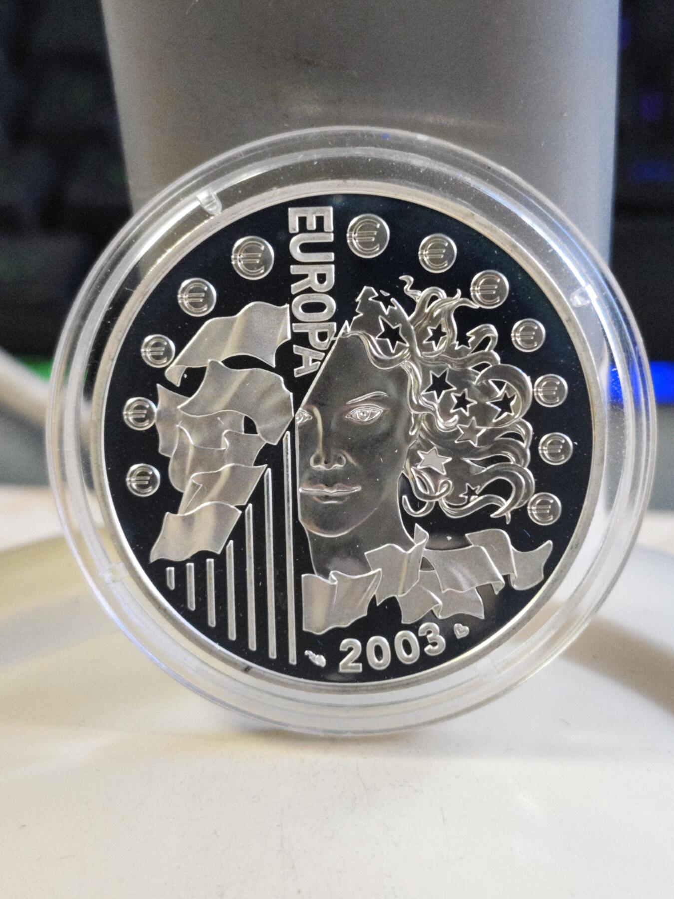 第177期拍卖【长期征集拍品】 法国2003年纪念欧元发行精制币带证书，900银，22.2克，有氧化