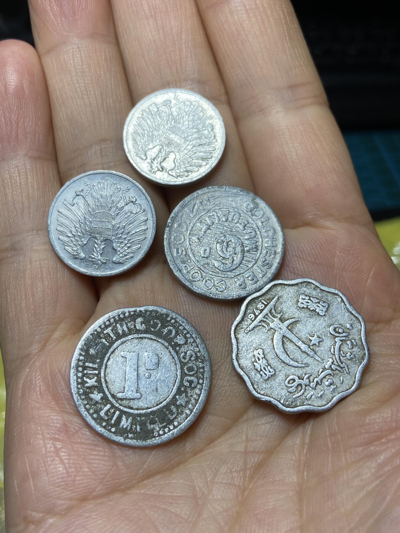2025年第一百零一场(总第一百二十七场）外国好品散币(免佣金)