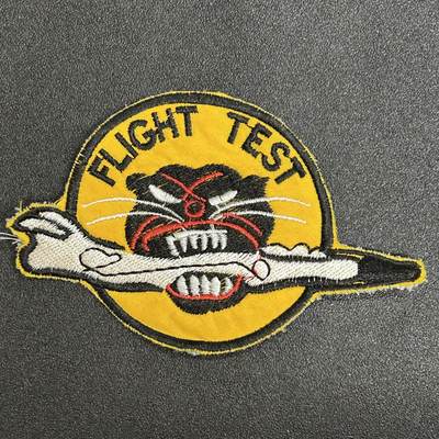 西秦中古拍卖第六十期 - 越南战争 驻南越美国空军测试部队臂章