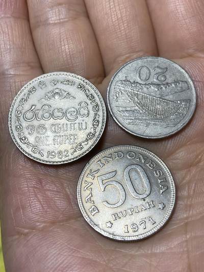 2025年第一百零一场(总第一百二十七场）外国好品散币(免佣金) - 散币3枚：津巴布韦🇿🇼1988年20分，印度尼西亚🇮🇩1971年50卢比，斯里卡兰1982年1卢比