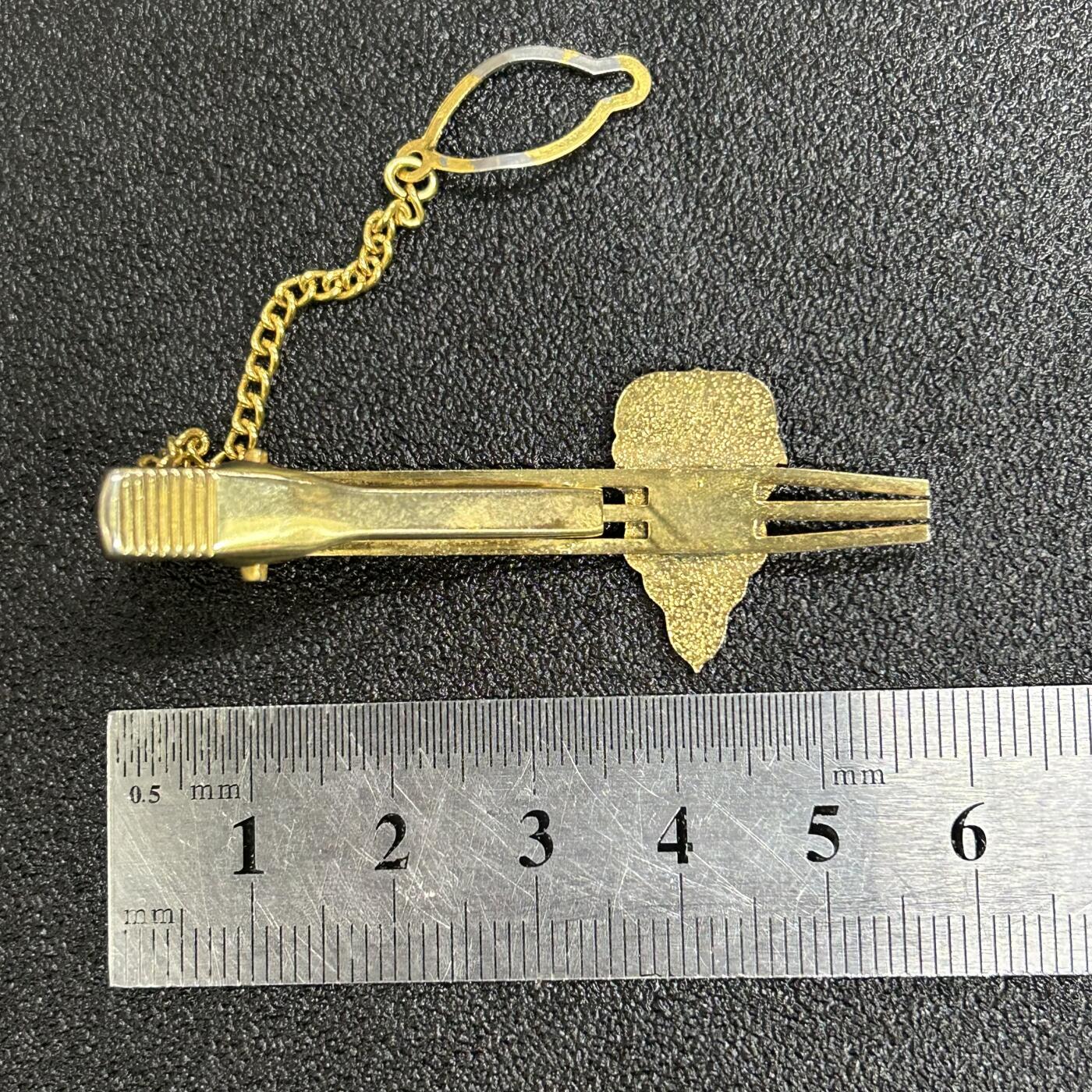 西秦中古拍卖第六十期 泰国 泰皇登基大典 参与官员佩戴的领带夹